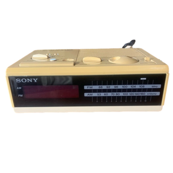 Vintage Sony Dream Machine AM/FM Digital Radio Clock and Alarm Used - Picture 1 of 8